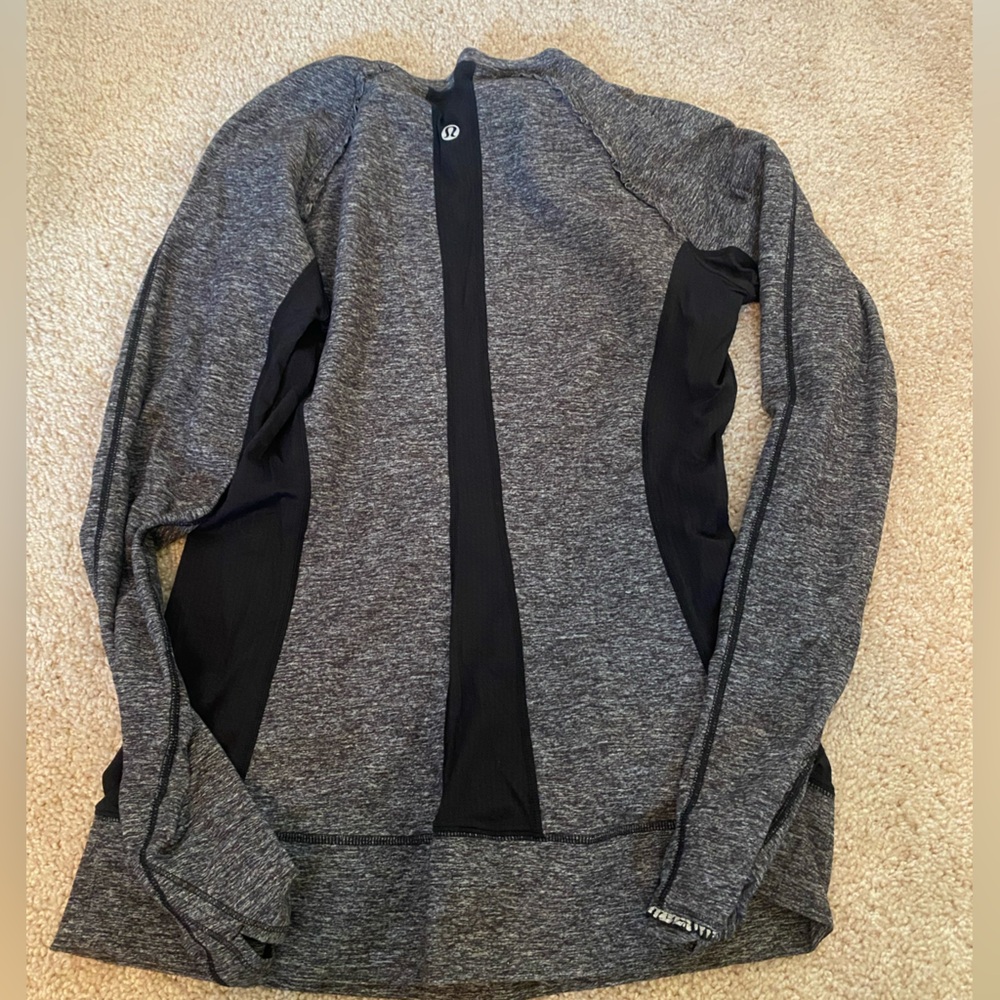 LULULEMON Long Sleeve